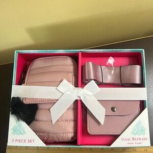 *Isaac Mizrahi 3 piece crossbody set with card holder, keychain